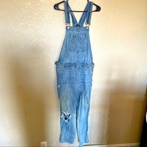 GAP Jean Destroyed Overalls - size S / 6